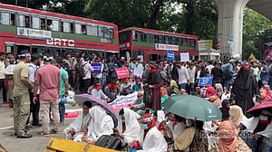 প্রাথমিকে শিক্ষক নিয়োগ: সুপারিশপ্রাপ্তদের শাহবাগে অবস্থান