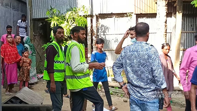 সকালে নাস্তা খেয়ে ঘরে এসে ঘুমালেন, দুপুরে মিলল গলাকাটা দেহ