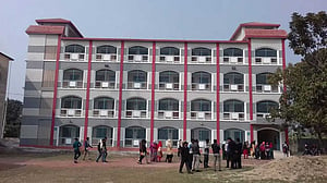 বঙ্গবন্ধুকে নিয়ে ফেইসবুকে পোস্ট, রাজশাহীতে কলেজ শিক্ষক বরখাস্ত