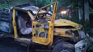 রাঙামাটিতে পিকআপ নিয়ন্ত্রণ হারিয়ে নিহত ৪
