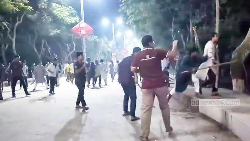 রোকেয়া বিশ্ববিদ্যালয়ে সংঘর্ষ: ‘ভিডিও দেখে’ ব্যবস্থা নেবে প্রশাসন