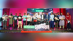 রবির ক্যাম্পেইনের পুরস্কার পেলেন ২৬ বিজয়ী