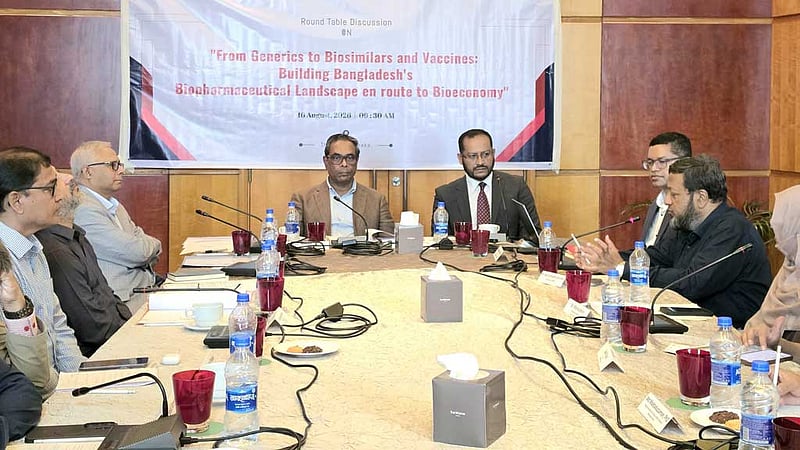 বায়োসিমিলার ও টিকা উৎপাদনে ‘স্বয়ংসম্পূর্ণতা’ অর্জনে জাতীয় কৌশল প্রণয়ন করবে সরকার