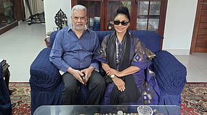 ইলিয়াস কাঞ্চন এখনো ‘পুরোপুরি সুস্থ নয়’, দেখা করলেন রোজিনা