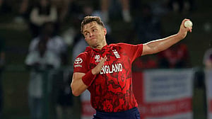 কারানের ইংলিশ মৌসুম শেষ