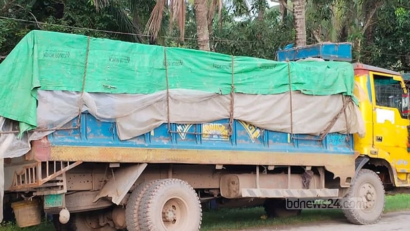 সাতক্ষীরা সীমান্তে মাদক ‘কুশ’ জব্দ, যুবক আটক