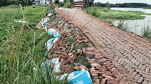 সাভারে উদ্বোধনের আগেই ধসে পড়ল পৌনে ৩ কোটি টাকার সড়ক