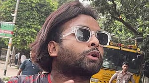 ‘নিখোঁজ’ আয়াস থানায় এসে করলেন হামলার অভিযোগ, নিলেন না পুলিশি সহায়তা