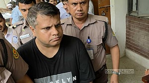 চেক ডিজঅনার: এক বছরের সাজার মামলায় গ্রেপ্তার দেখান হল রিজেন্টের সাহেদকে