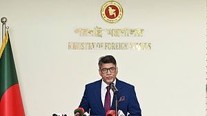 প্রধানমন্ত্রীর দিল্লি সফর নিয়ে ঢাকার দুই শর্ত