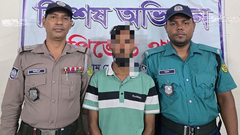 পতেঙ্গায় পরীক্ষার্থীর মৃত্যু: ক্রেইন চালক শামীম গ্রেপ্তার