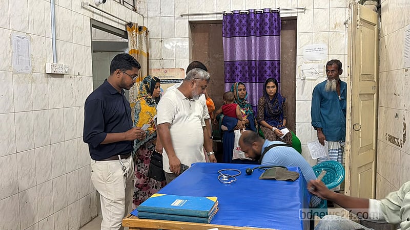 শরীয়তপুরে সংবাদ সংগ্রহে গিয়ে ৩ সাংবাদিক মারধরের শিকার