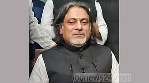 যুবলীগের পরশ ও তার স্ত্রীর দেশত্যাগে নিষেধাজ্ঞা