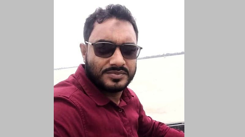 সিরাজগঞ্জে ট্রাক চাপায় শিক্ষক নিহত