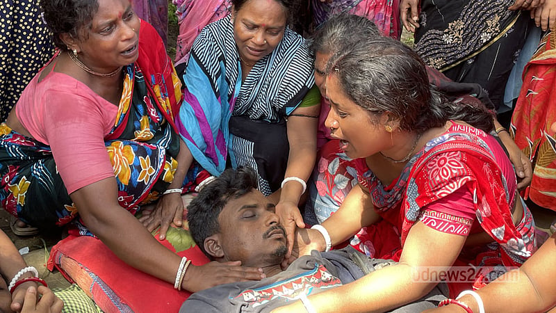 সীতাকুণ্ডে শিপ ইয়ার্ডে ‘বিষাক্ত গ্যাসে’ ৮ শ্রমিকের মৃত্যু
