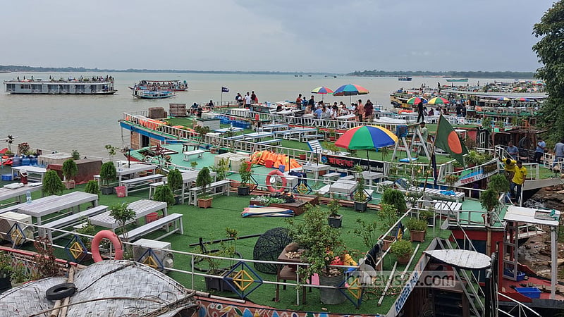 টাঙ্গুয়ার হাওরের সংরক্ষিত এলাকায় পর্যটকবাহী নৌযান নিষিদ্ধ