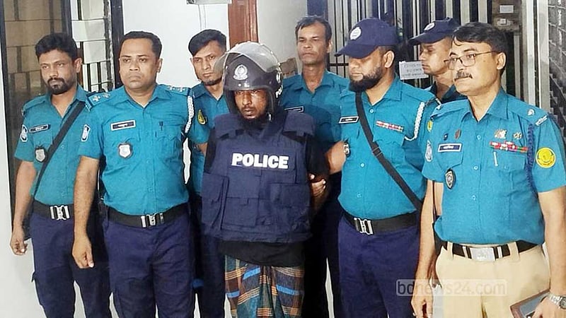 সিলেটে স্বামী-স্ত্রী ও গৃহকর্মী হত্যা: বাবুল ৪ দিনের রিমান্ডে