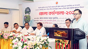 গ্যাস সংকট কাটাতে ভাসমান এলএনজি টার্মিনাল স্থাপনের উদ্যোগ: বাণিজ্যমন্ত্রী