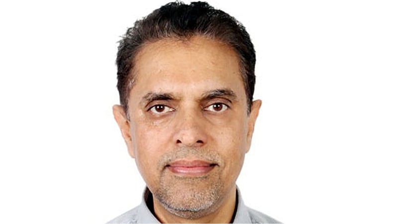 স্পেক্ট্রাম নিলামের আগে বিটিআরসির ডিজি বদল