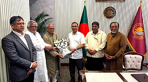 তারেক রহমানের সঙ্গে বিএনপির স্থায়ী কমিটির নতুন সদস্যদের সাক্ষাৎ