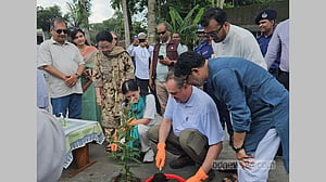 বাংলাদেশের অগ্রযাত্রায় সব ধর্মের অবদান আছে: মার্কিন রাষ্ট্রদূত