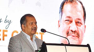 প্রধানমন্ত্রীর রাজনৈতিক উপদেষ্টা হলেন জহির উদ্দিন স্বপন