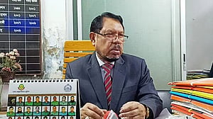 ঢাকার সাবেক পিপি আবদুল্লাহ আবু পরিবারের দেশত্যাগে নিষেধাজ্ঞা