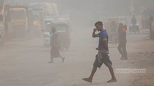 ধুলায় ঠাসা পোস্তগোলা-ফতুল্লা সড়ক