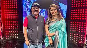 মিল্টনের কথায় আঁখির প্রথম মৌলিক গান