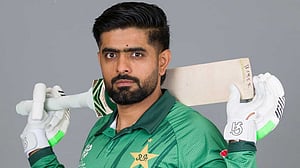 ‘টি-টোয়েন্টিতে বাবর কীসের তারকা!’
