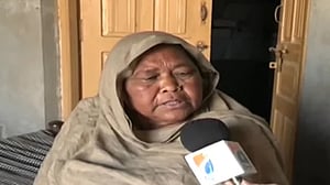 রাজিয়ার দেশে ফেরার আকুতি পূরণ হবে?
