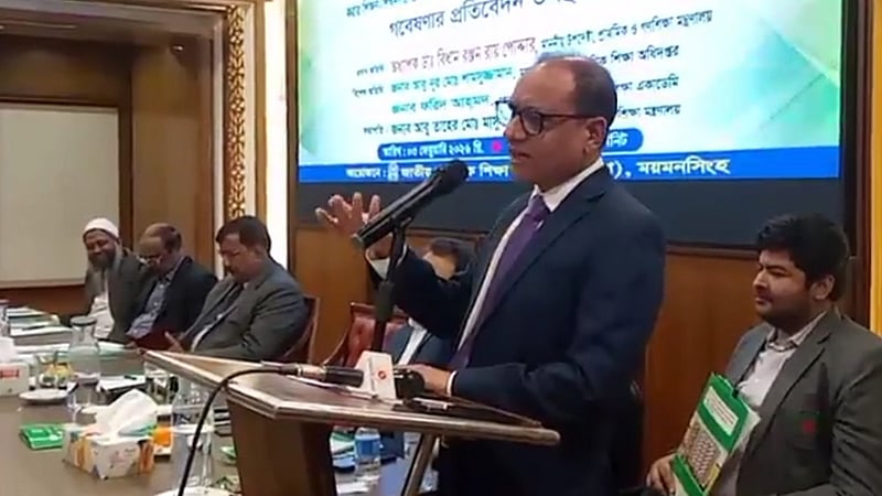 প্রতিটি স্কুলকে স্বায়ত্তশাসিত প্রতিষ্ঠান হিসেবে গড়ে তুলতে হবে: গণশিক্ষা উপদেষ্টা