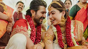 বিয়ের ছবি প্রকাশ করে রাশমিকা লিখলেন, ‘এ হলেন আমার স্বামী’