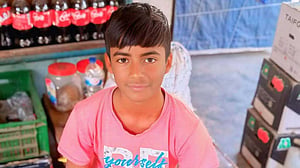 বগুড়ায় রিকশা গ‌্যা‌রেজে প‌ড়েছি‌ল কি‌শো‌রের রক্তাক্ত লাশ