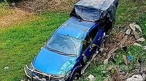 প্রতিমন্ত্রী সাকিকে ‘গার্ড অব অনার’ দিতে যাওয়া পুলিশের গাড়ি খাদে, আহত ৮