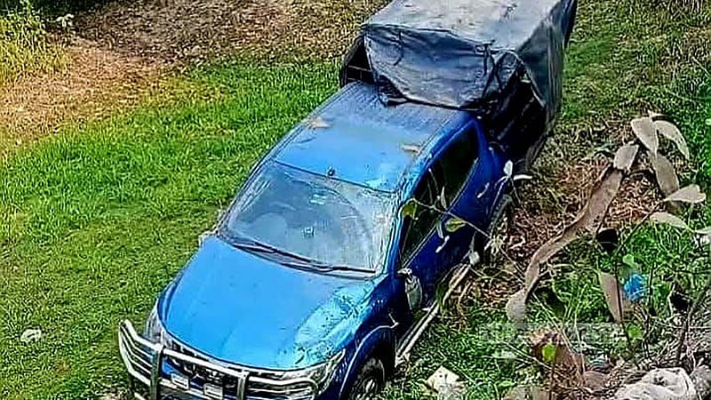 প্রতিমন্ত্রী সাকিকে ‘গার্ড অব অনার’ দিতে যাওয়া পুলিশের গাড়ি খাদে, আহত ৮