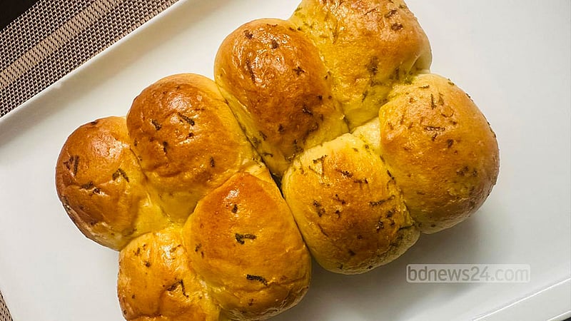 ফরাসি রুটি ব্রিঅশ তৈরির পদ্ধতি
