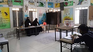 চট্টগ্রামে শেষ ঘণ্টায় ভোটার উপস্থিতি ছিল কম