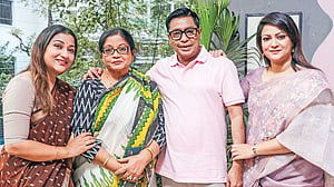 সাত বছর পর একসঙ্গে দীপা ও রিচি
