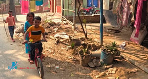 বর্ণিল শৈশব