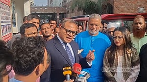 ‘ভোটারদের হুমকি’: আদালতে ‘বিএনপি নেতা’ মুন্সী, ভিডিওর ফরেনসিক পরীক্ষা দাবি