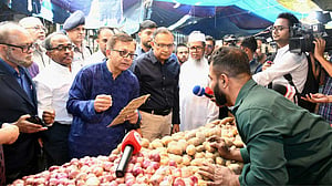 শিগগিরই বাজার ব্যবস্থাপনায় ‘ইতিবাচক পরিবর্তন’ আসবে, আশা বাণিজ্যমন্ত্রীর