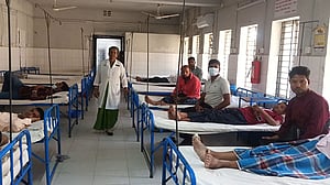হাসপাতালে সাজানো রোগী, রাজনীতির অসুখ ও আস্থার সংকট