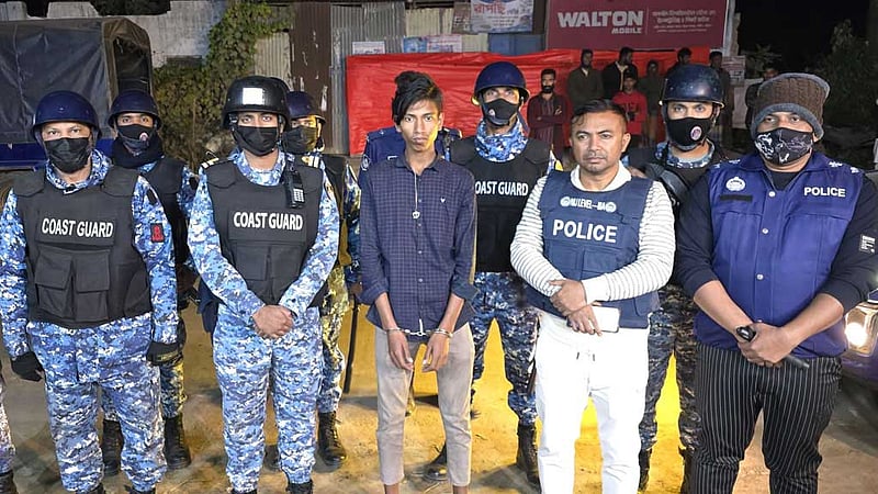 আচরণবিধি লঙ্ঘন: দাঁড়িপাল্লার প্রচারে থাকা অটোচালকের ৫ দিনের কারাদণ্ড