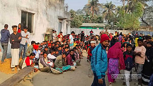 চন্দনাইশে ‘বার্মা কলোনিতে’ অভিযান, ৩৩৯ রোহিঙ্গা আটক