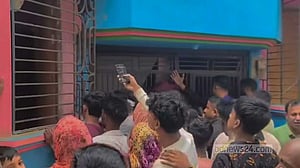 কুমিল্লায় প্রবাসীর স্ত্রী ও দুই শিশুর গলাকাটা মরদেহ উদ্ধার