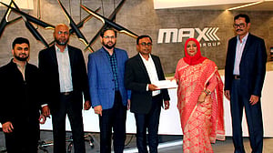 কার্গো ভিলেজে আগুন: ম্যাক্স গ্রুপকে ক্ষতিপূরণ দিল দেশ জেনারেল ইন্স্যুরেন্স