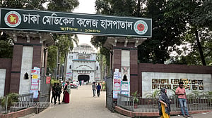 পুরান ঢাকায় এসি মেরামতে গিয়ে বিদ্যুৎস্পৃষ্টে যুবকের মৃত্যু