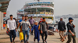 ভোট শেষ হতেই ঢাকায় ফেরা