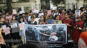 জনশৃঙ্খলা ফেরাতে পুলিশের কঠোরতার সীমানা